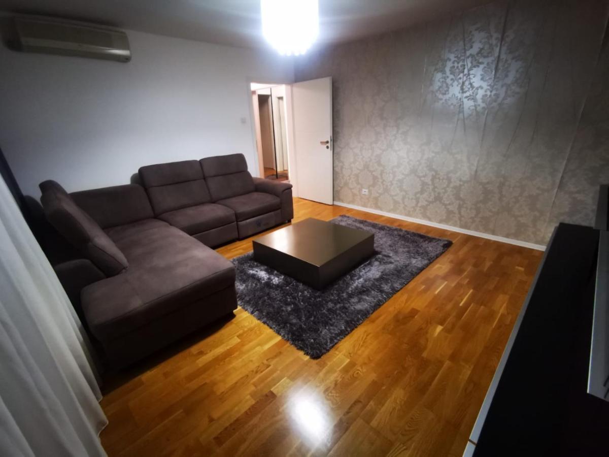 Luxury Apartment. 10 Minutes Taxi Ride To Center Timisoara Exterior photo